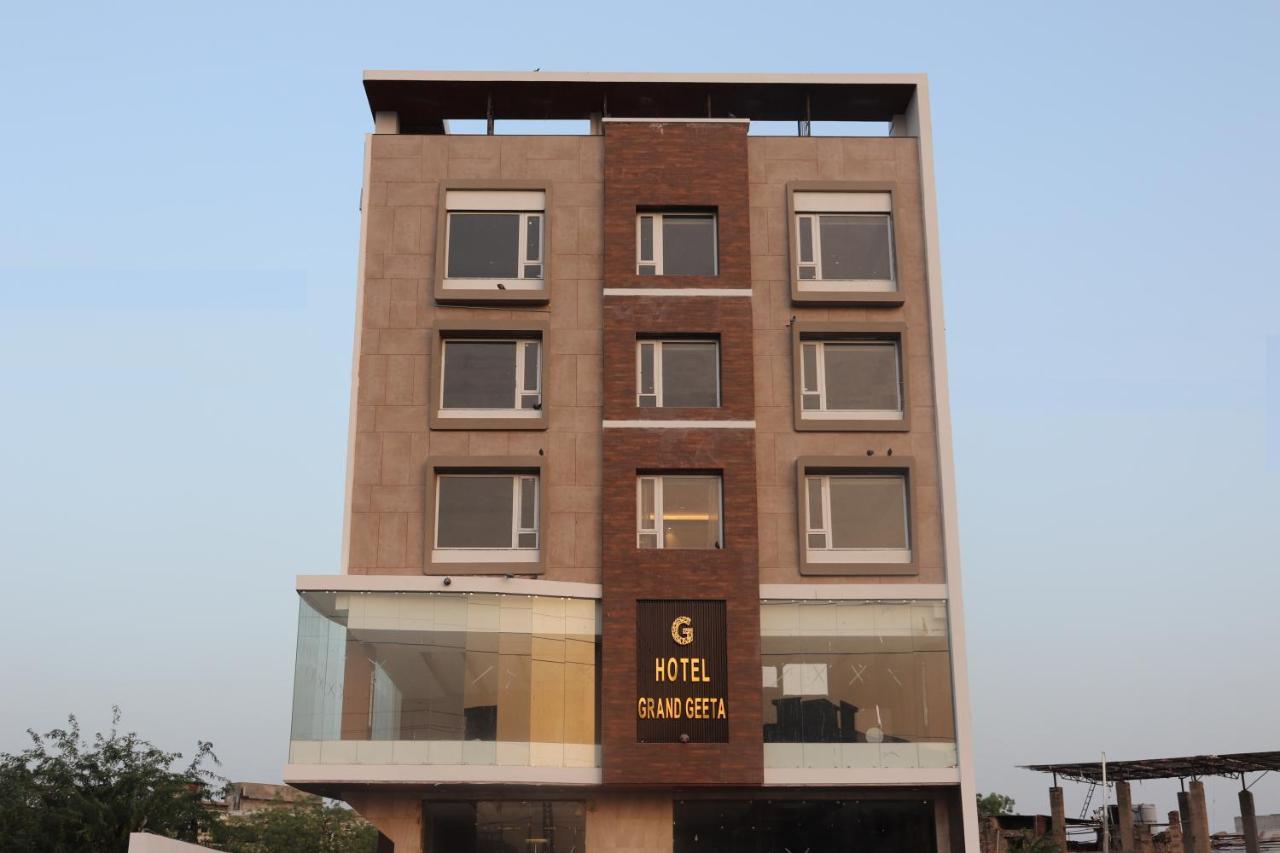 Hotel Grand Geeta Beāwar 외부 사진