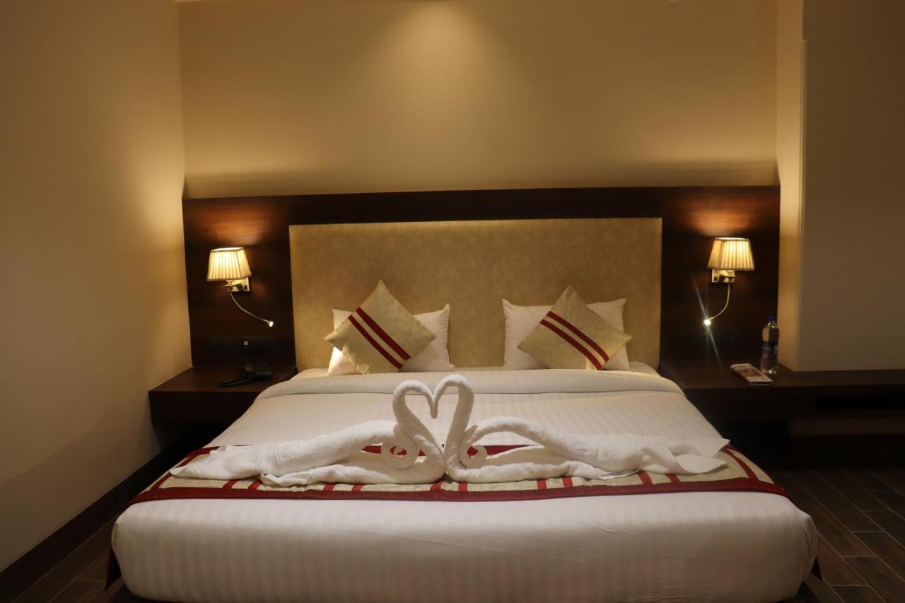 Hotel Grand Geeta Beāwar 외부 사진