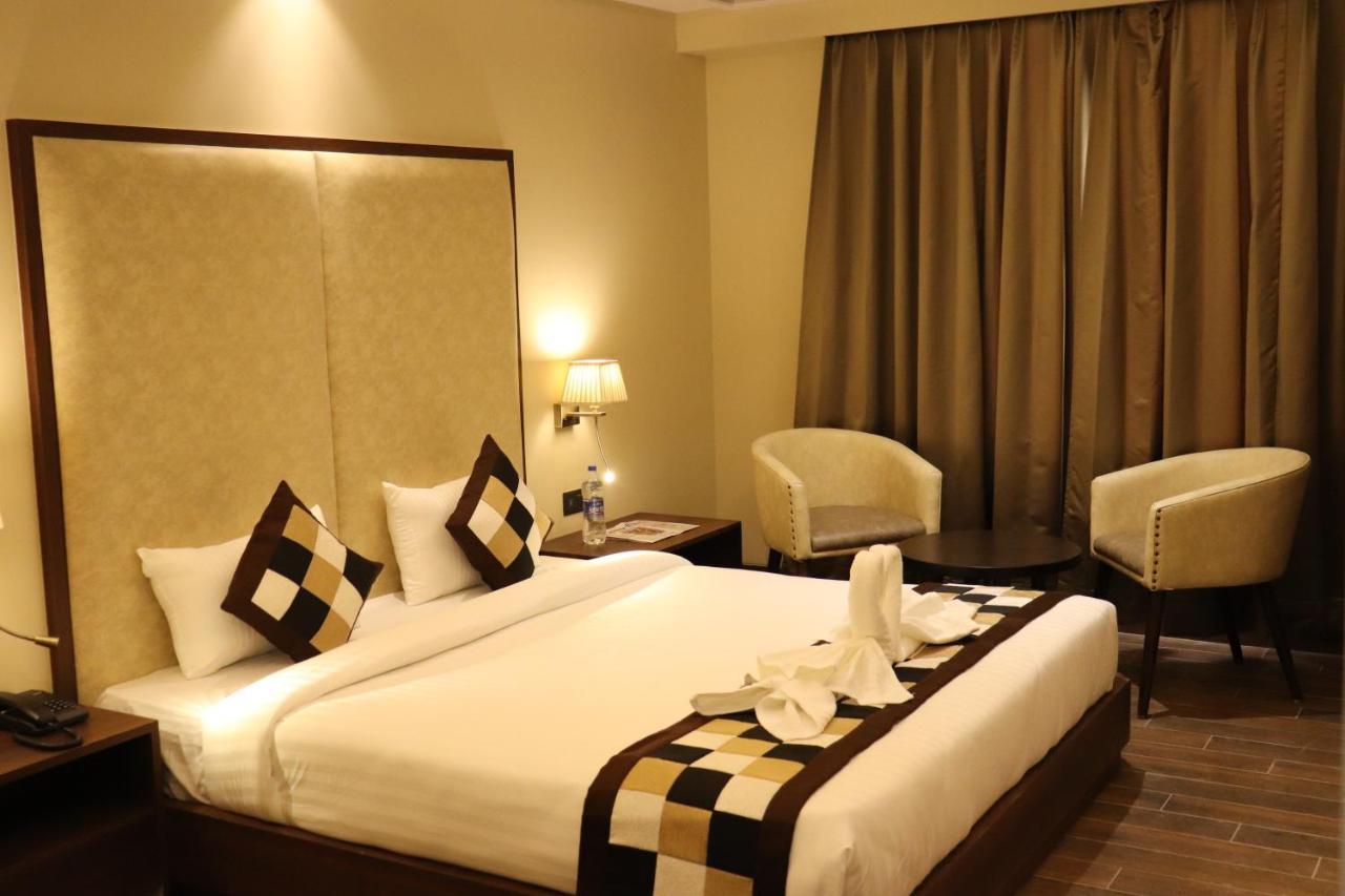 Hotel Grand Geeta Beāwar 외부 사진